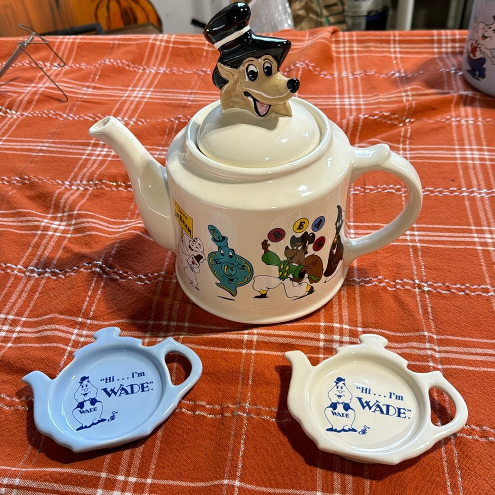Jim Beam teapot and teabag holders